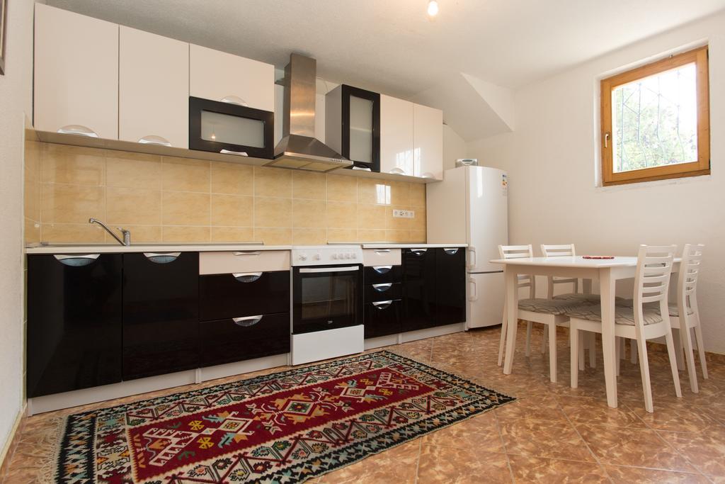 Em Apartment Saraybosna Oda fotoğraf