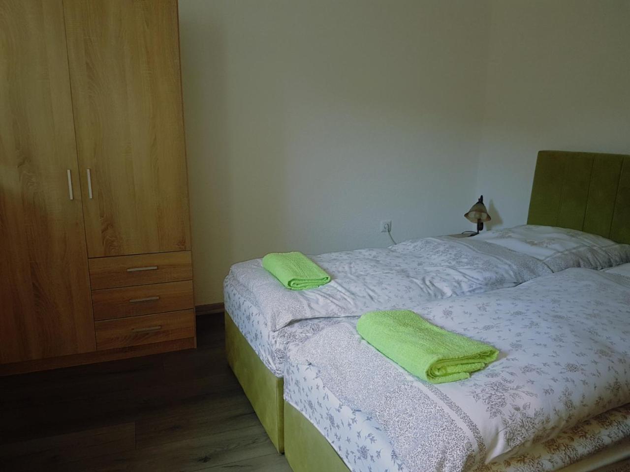 Em Apartment Saraybosna Oda fotoğraf